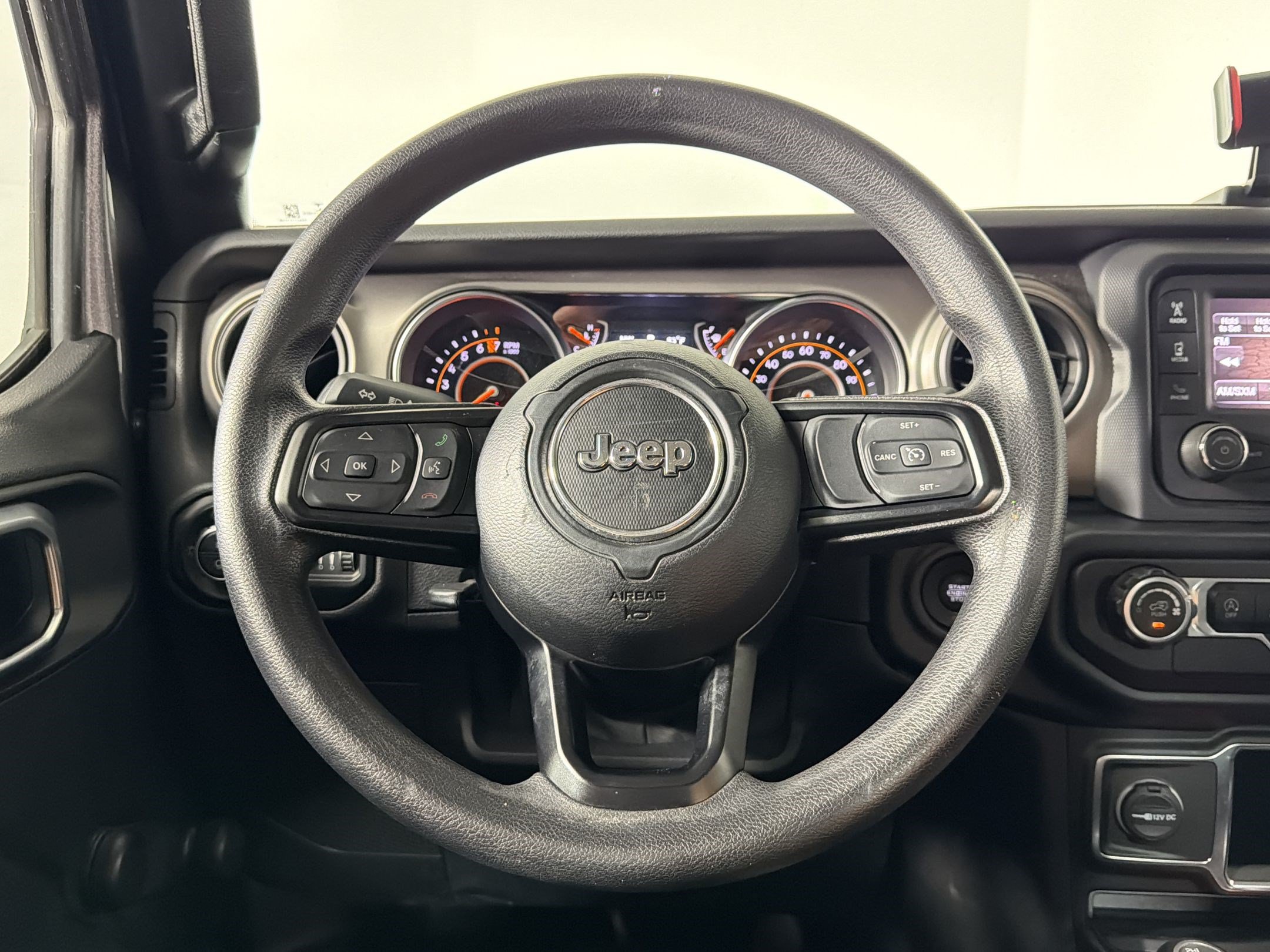 Used 2020 Jeep Gladiator Sport AWD/4WD image 14