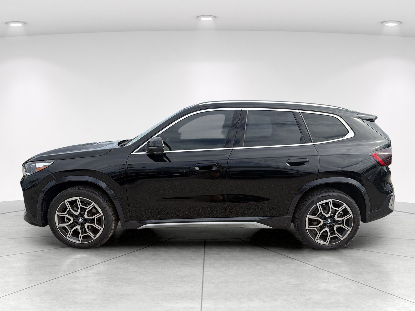 New 2026 BMW X1 xDrive28i w/ Convenience Package AWD/4WD image 7