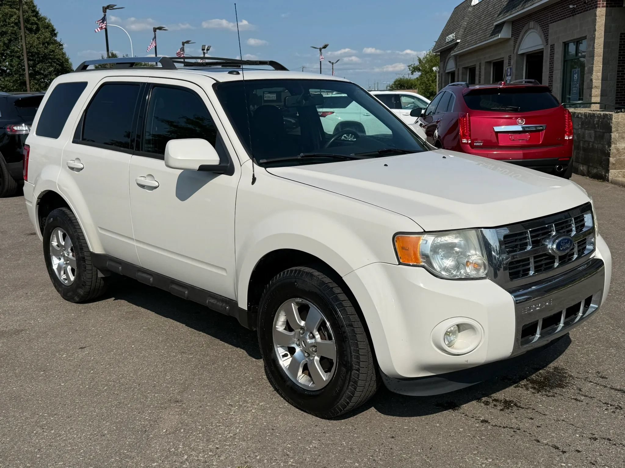 Used 2010 Ford Escape Limited FWD image 3