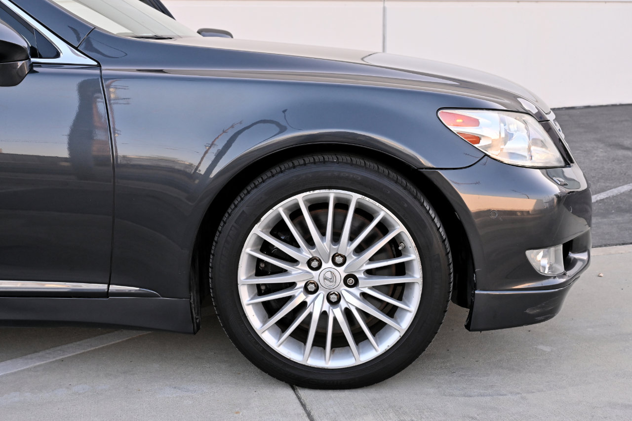 Used 2011 Lexus LS 460 w/ Sport Pkg RWD image 29