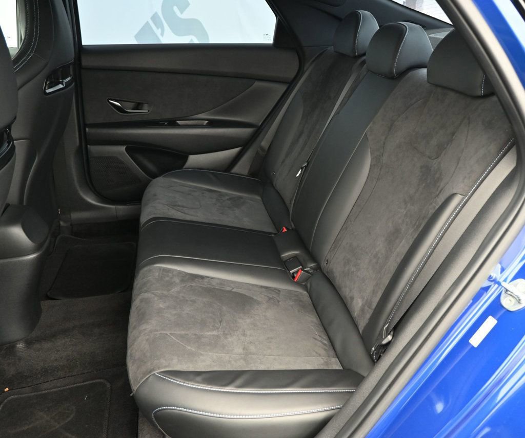 Used 2022 Hyundai Elantra N FWD image 18
