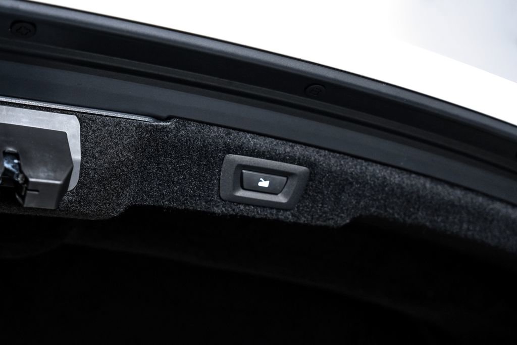 Used 2024 Lucid Air Touring image 57