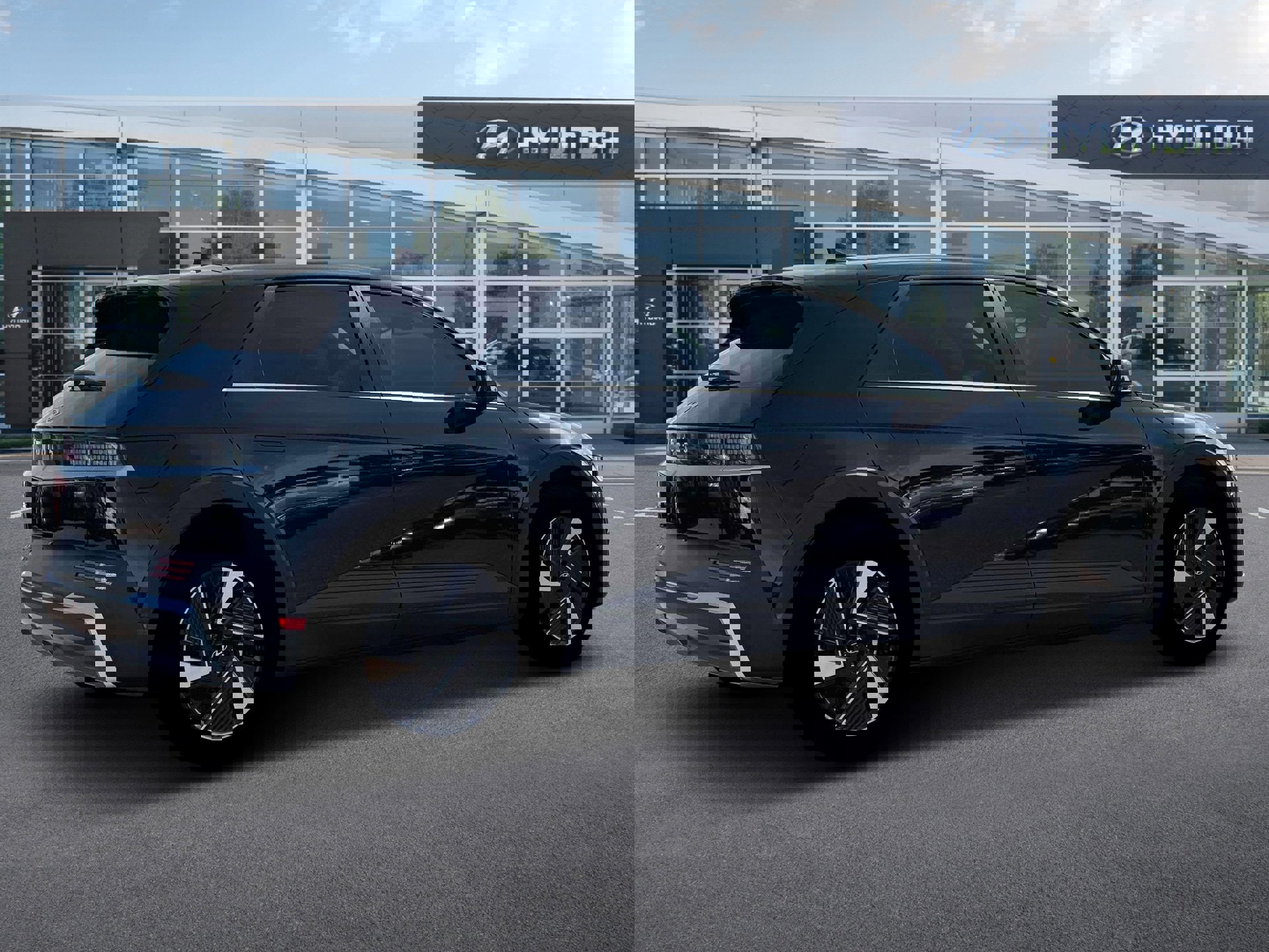 New 2025 Hyundai Ioniq 5 SE image 8