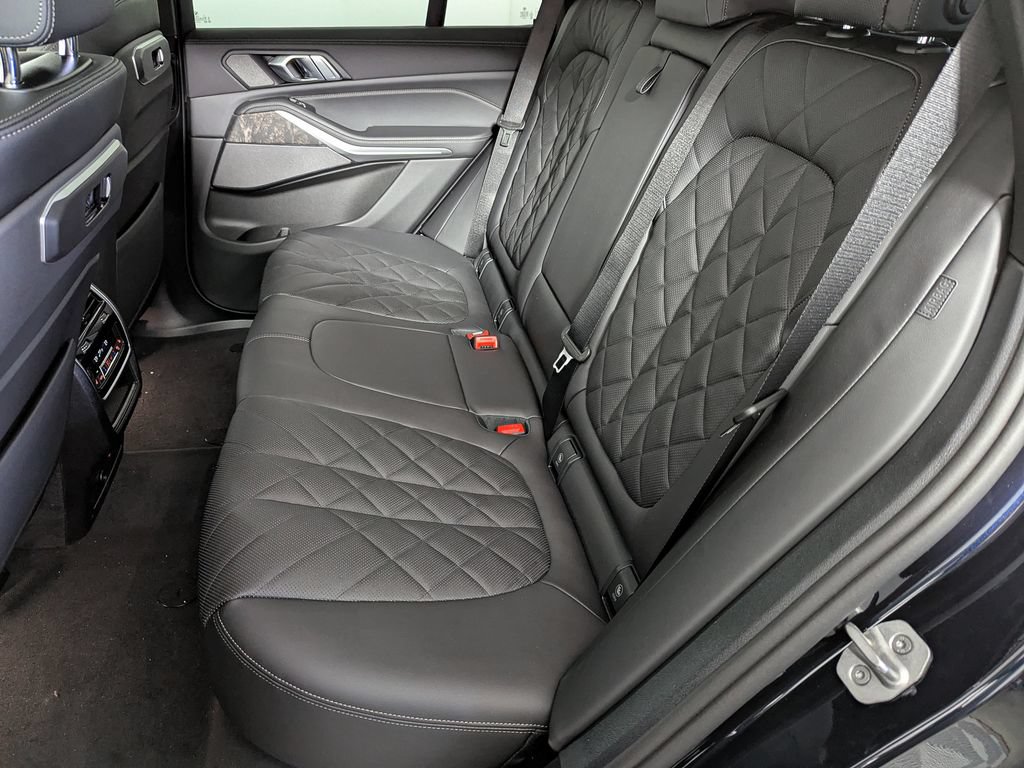 New 2026 BMW X5 xDrive40i w/ M Sport Package AWD/4WD image 34