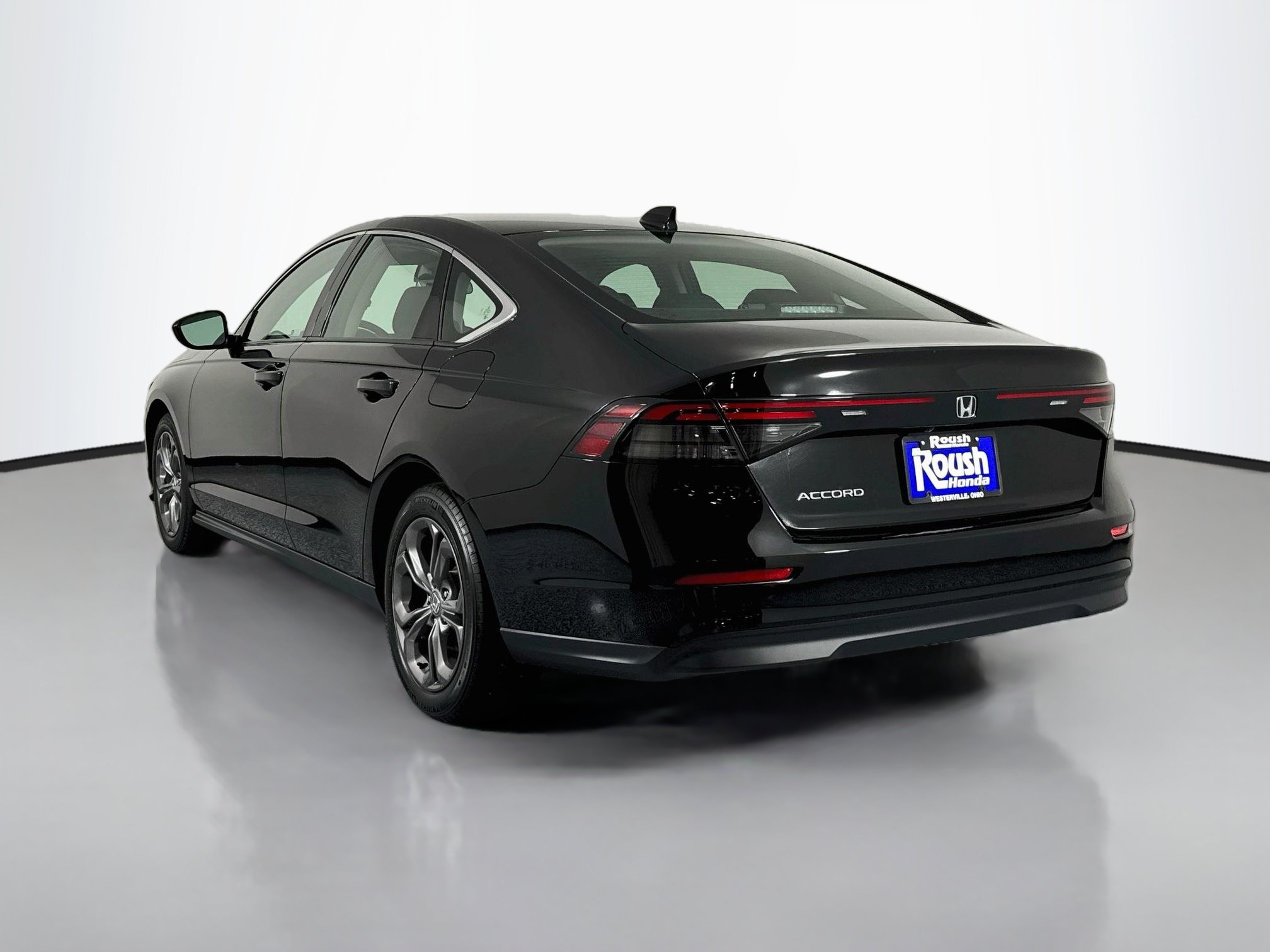 Certified 2024 Honda Accord EX image 7