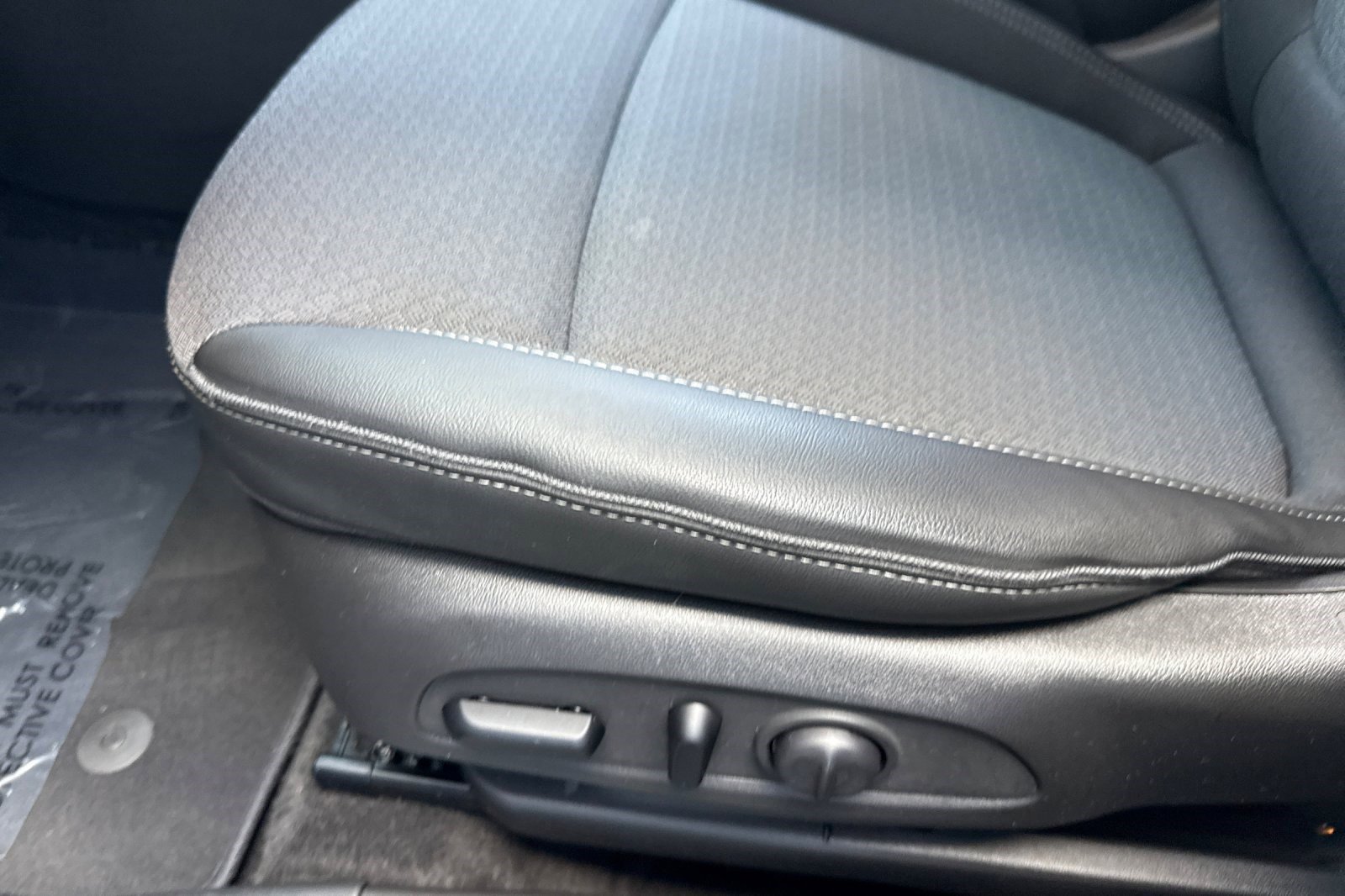 Used 2023 Buick Encore GX Select w/ Sport Touring Package image 14