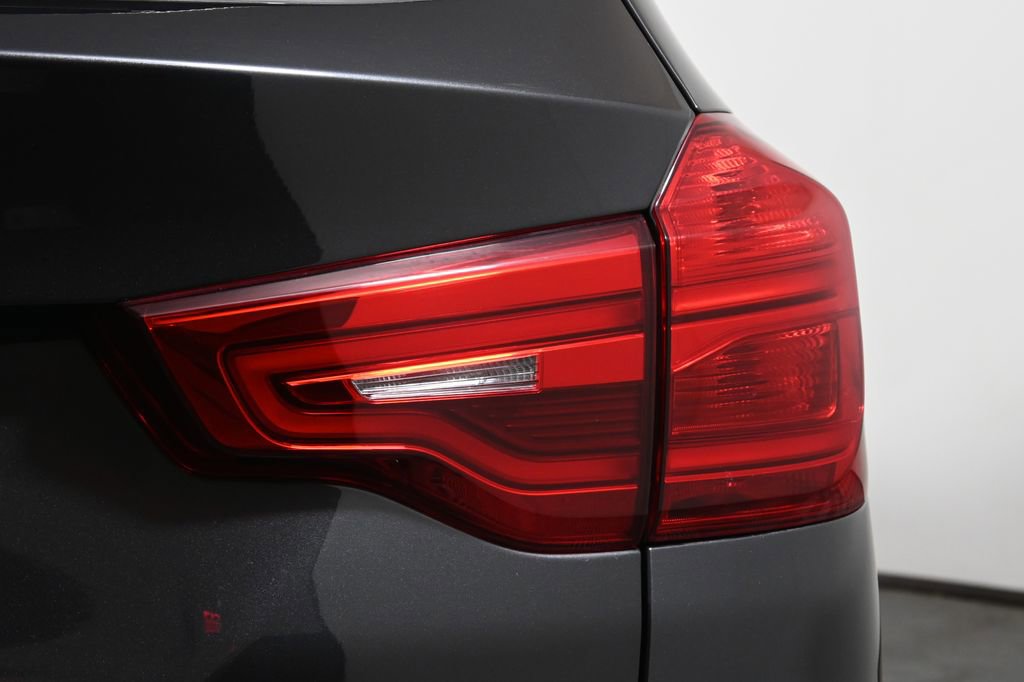 Used 2019 BMW X3 xDrive30i w/ Driving Assistance Package image 13