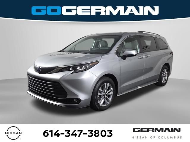 Used 2025 Toyota Sienna XLE w/ XLE Plus Package