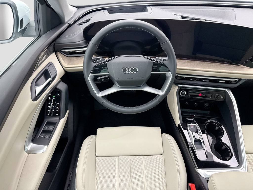 Certified 2025 Audi Q5 Premium Plus w/ Premium Plus AWD/4WD image 11