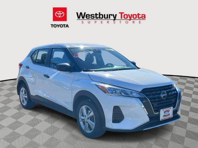 Used 2024 Nissan Kicks S