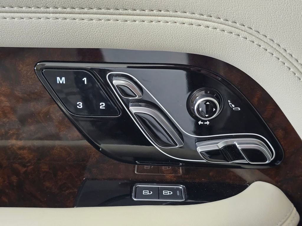 Used 2021 Land Rover Range Rover P525 Westminster Edition LWB AWD/4WD image 16