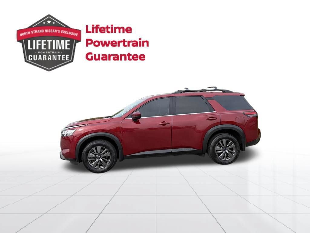 Certified 2022 Nissan Pathfinder SV FWD image 2
