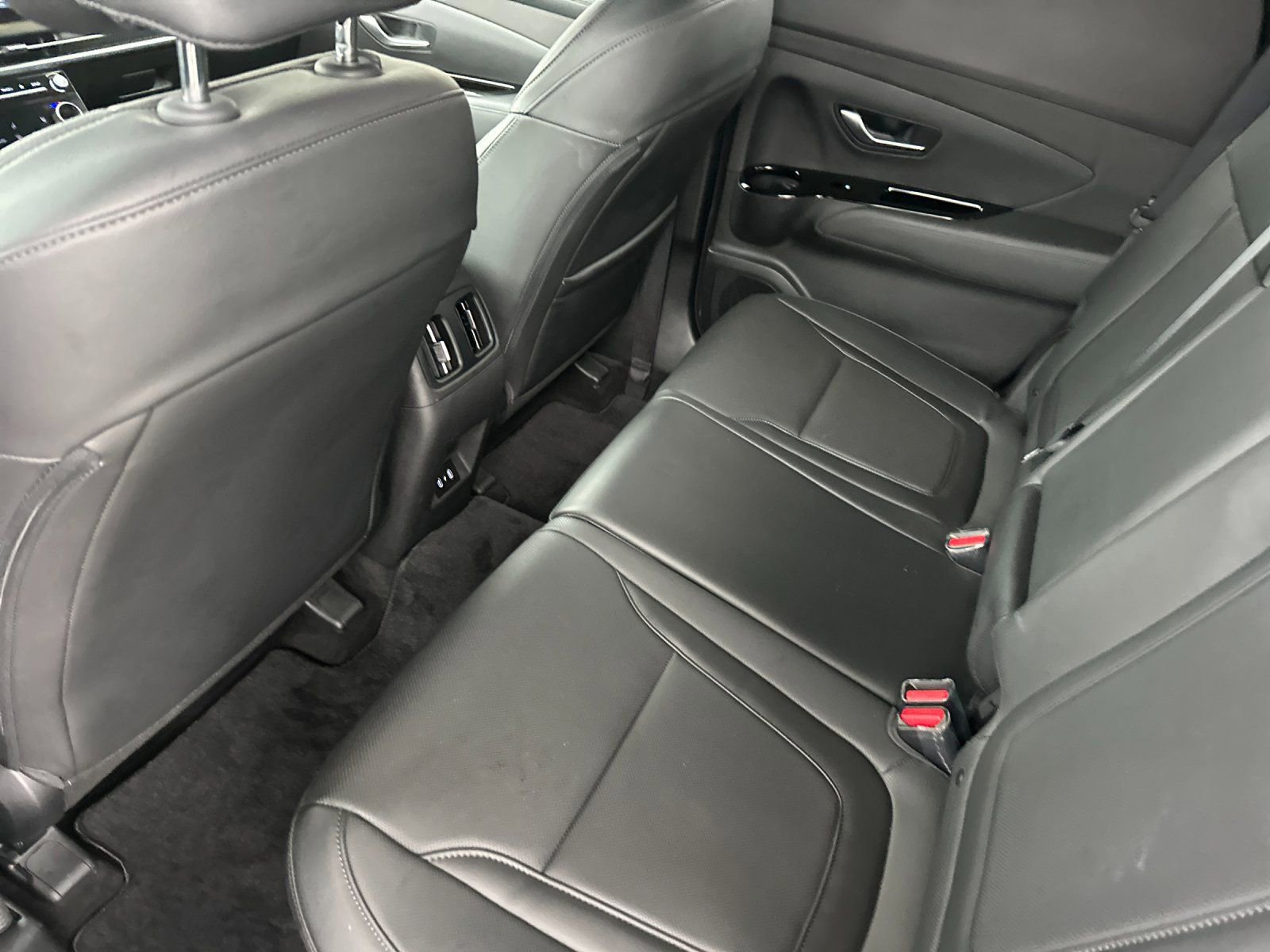 Used 2025 Hyundai Santa Cruz SEL image 11