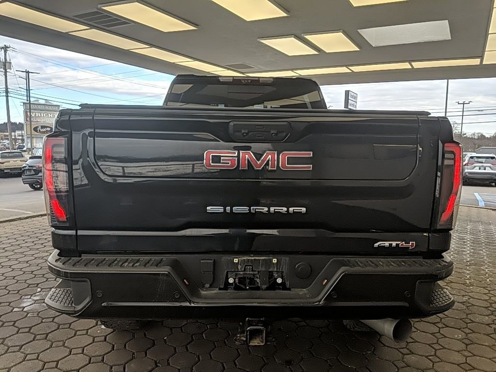 Used 2024 GMC Sierra 2500 AT4 w/ Technology Package image 6