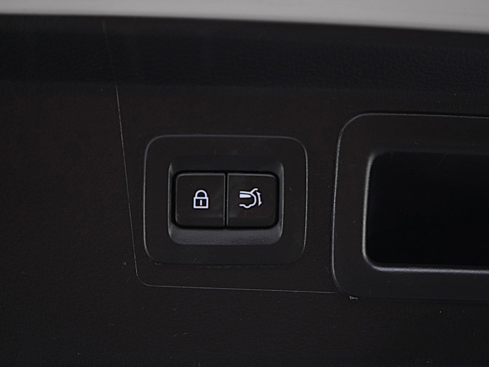 Used 2024 MAZDA CX-50 AWD 2.5 S w/ Cargo Package image 17