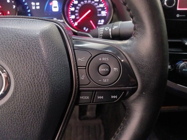 Used 2021 Toyota Camry XSE image 17