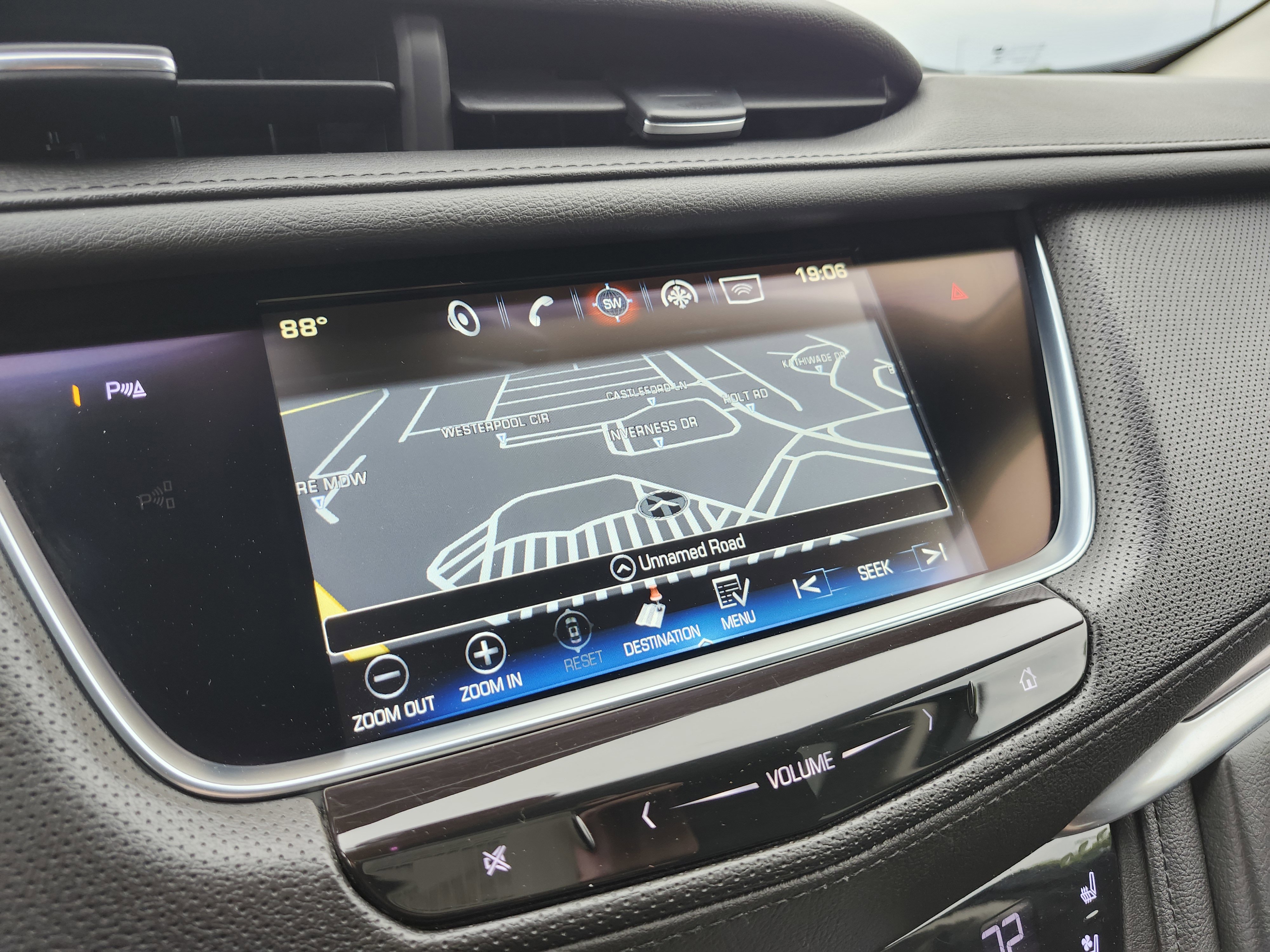 Used 2018 Cadillac XT5 Premium Luxury AWD/4WD image 5