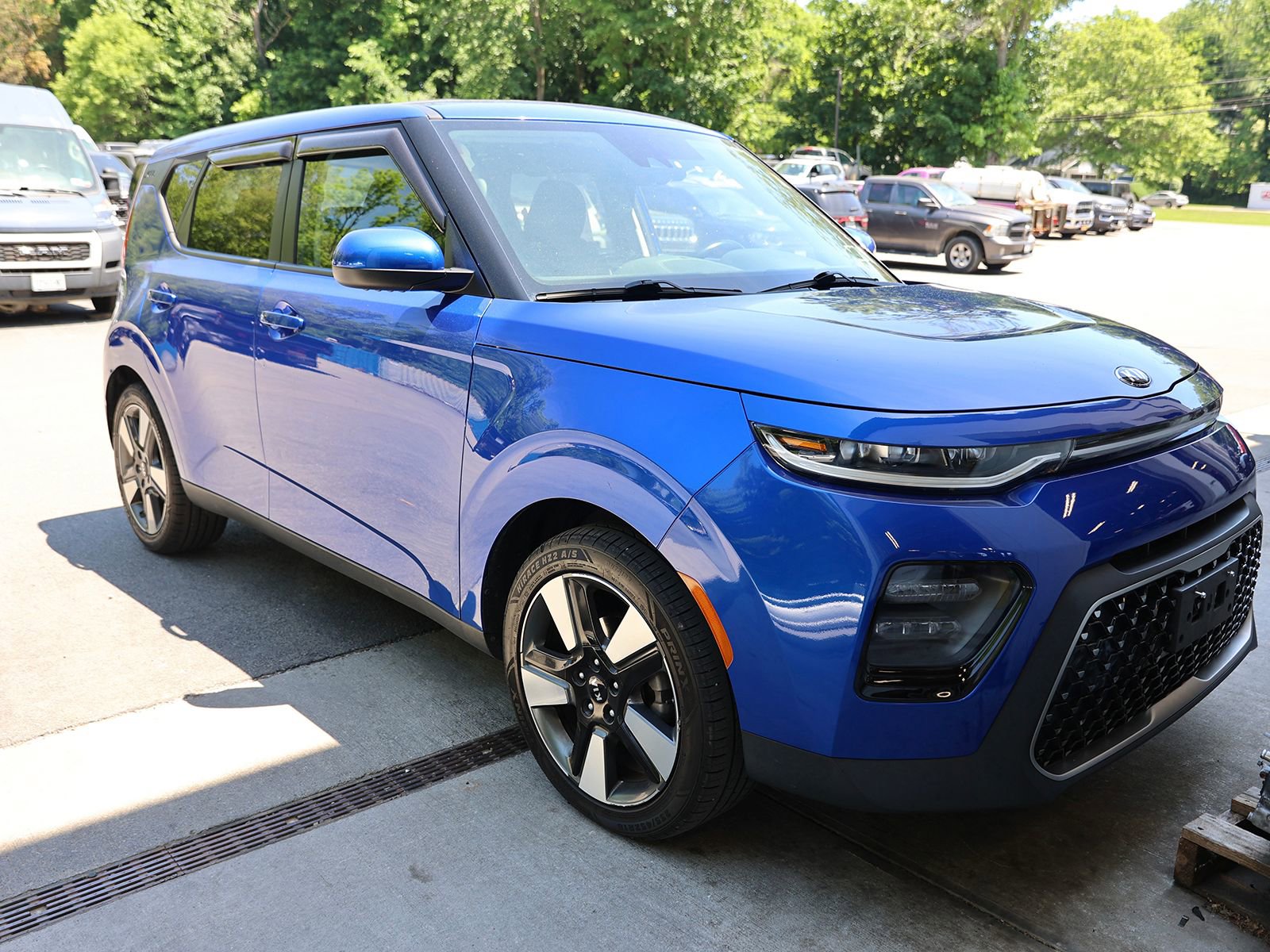 Used 2020 Kia Soul EX w/ Option Group 015 FWD image 1