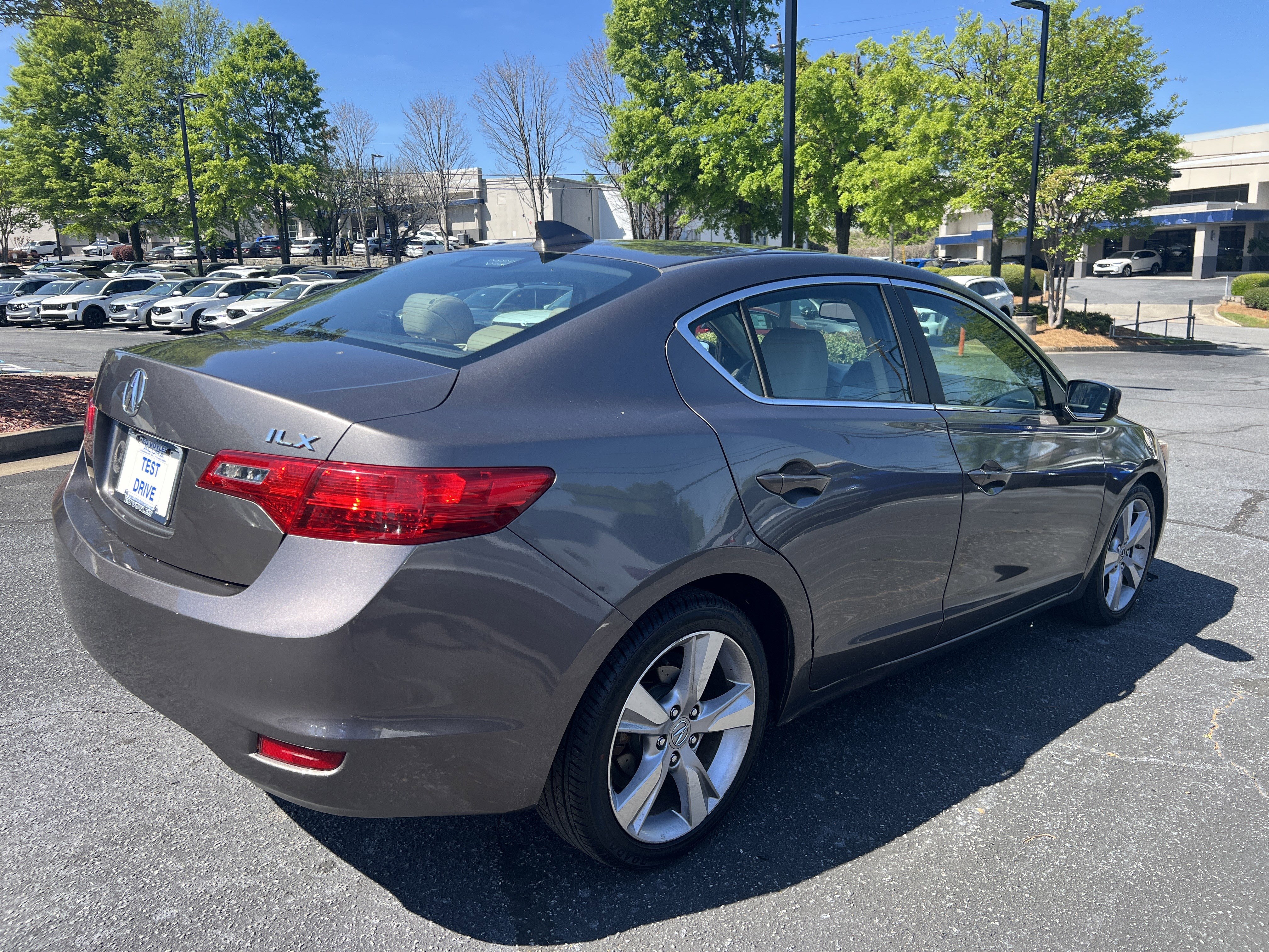 Used 2013 Acura ILX w/ Premium Package image 5