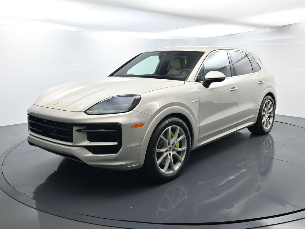Certified 2025 Porsche Cayenne S