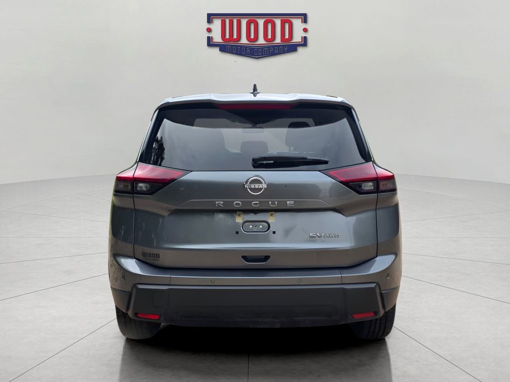 Used 2024 Nissan Rogue SV AWD/4WD image 3