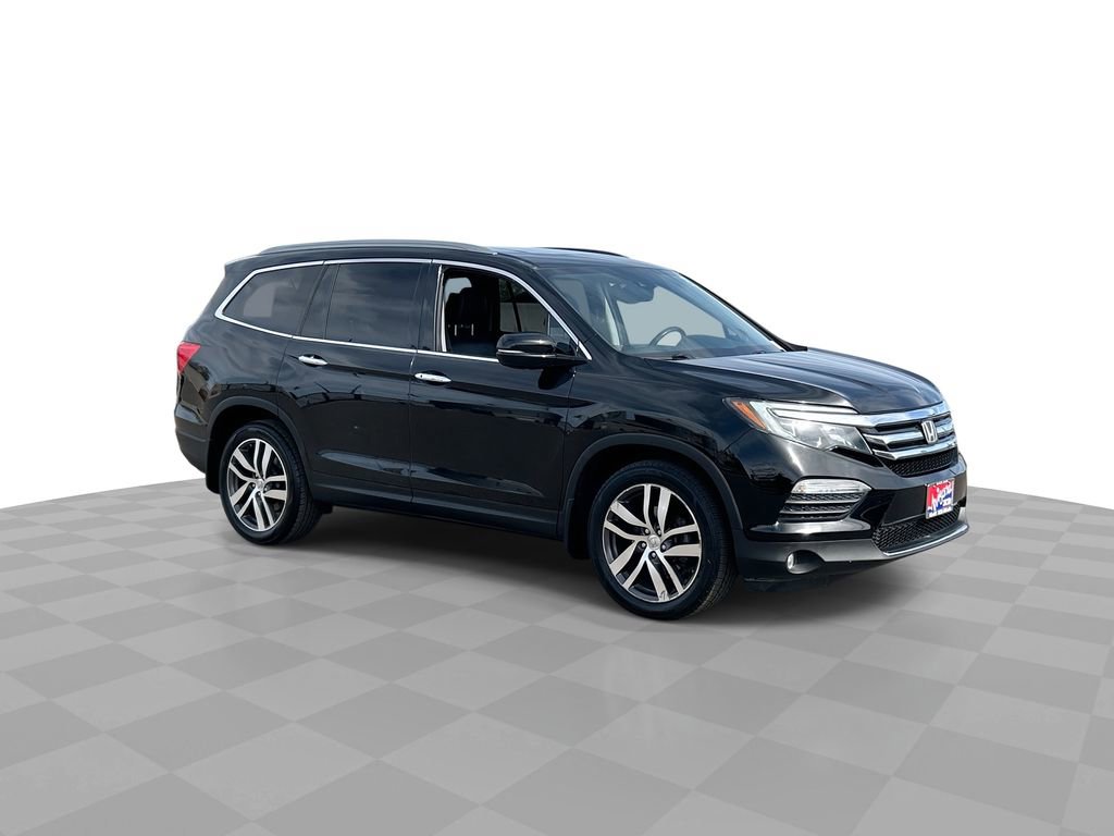 Used 2017 Honda Pilot Elite image 2
