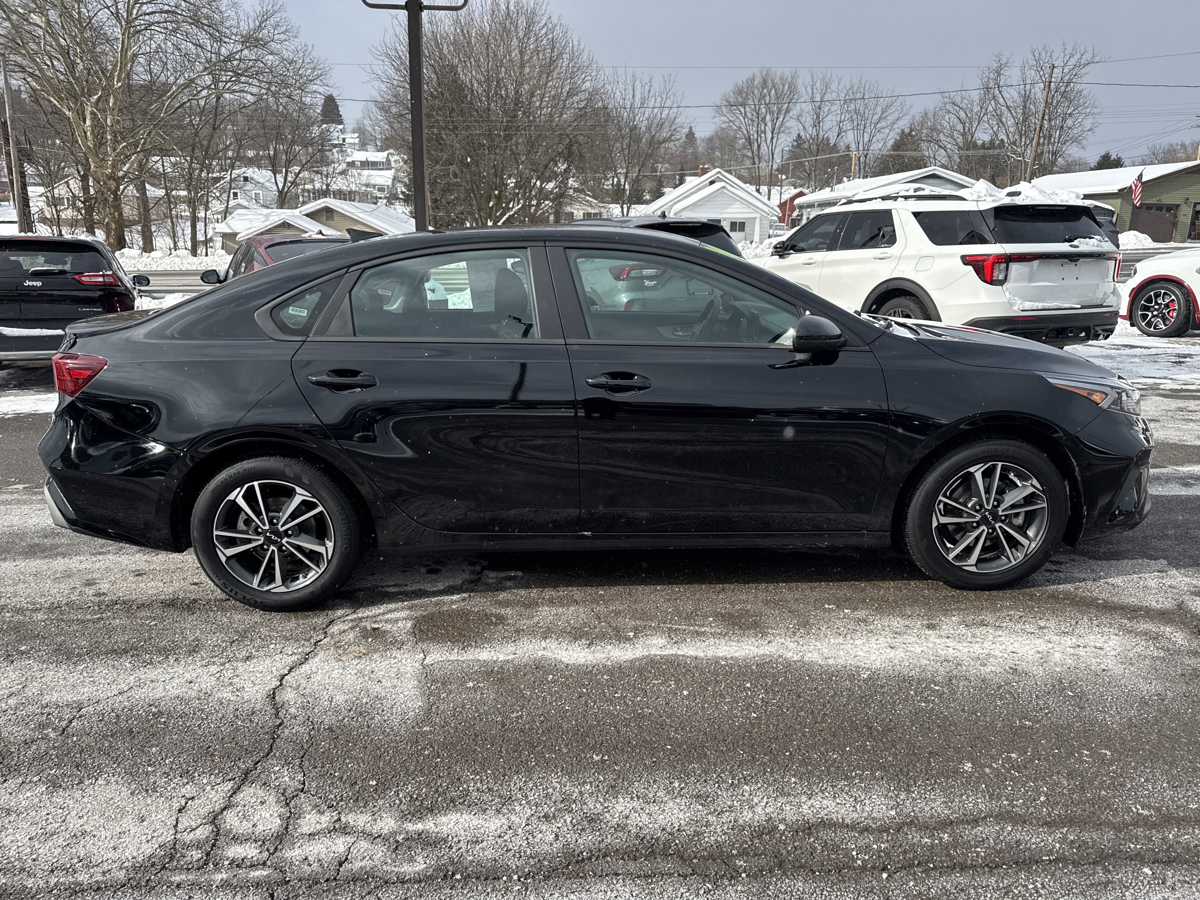 Used 2024 Kia Forte LXS image 27