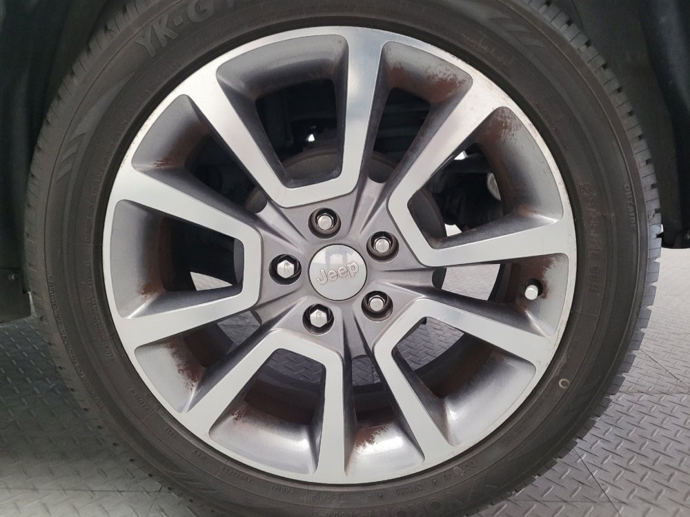 Used 2016 Jeep Compass High Altitude FWD image 31