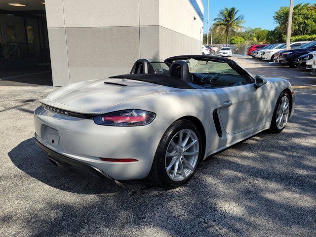 Used 2021 Porsche 718 Boxster image 8