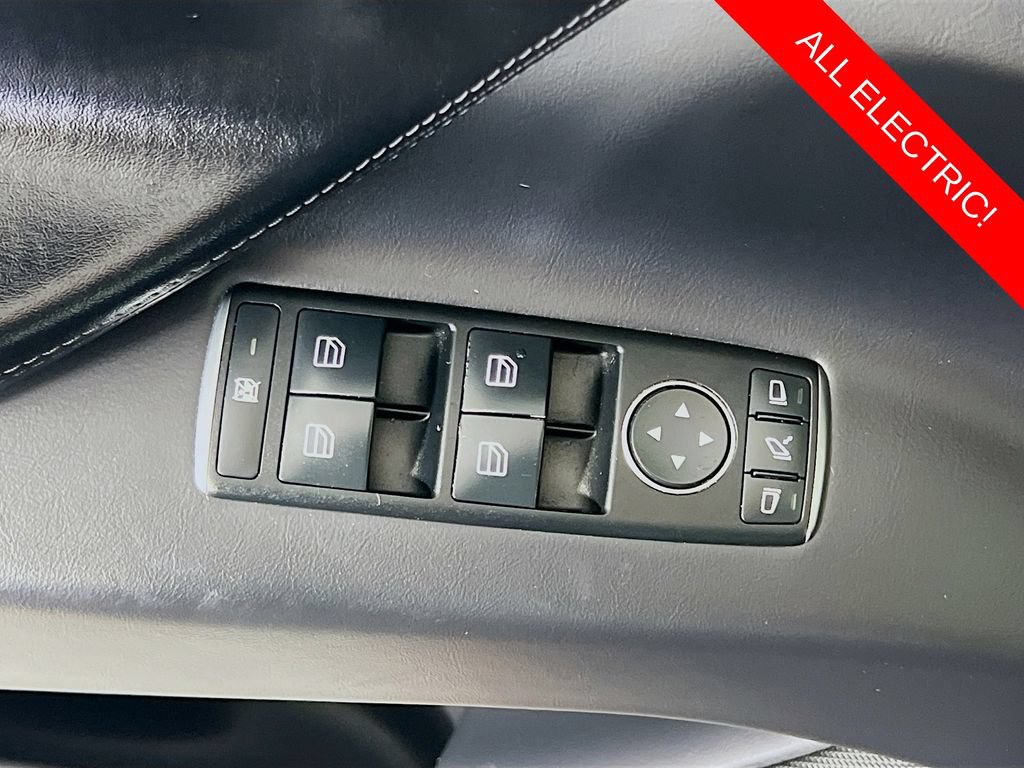 Used 2018 Tesla Model X 75D AWD/4WD image 18
