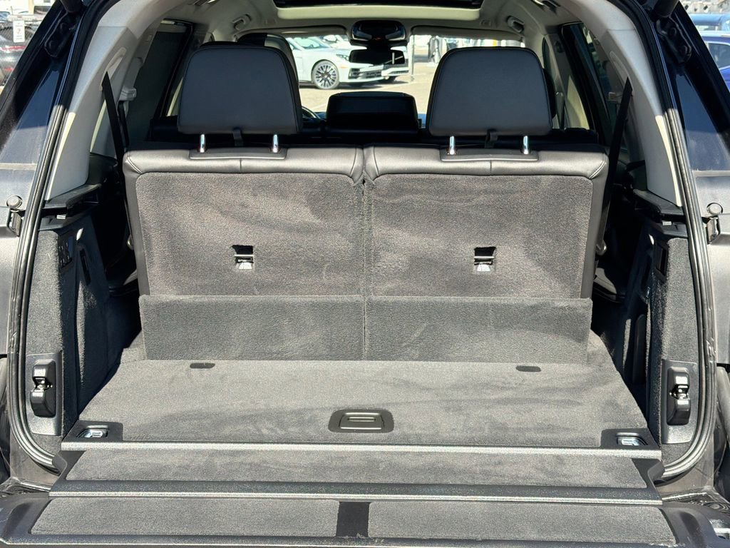 Used 2023 BMW X7 xDrive40i image 11