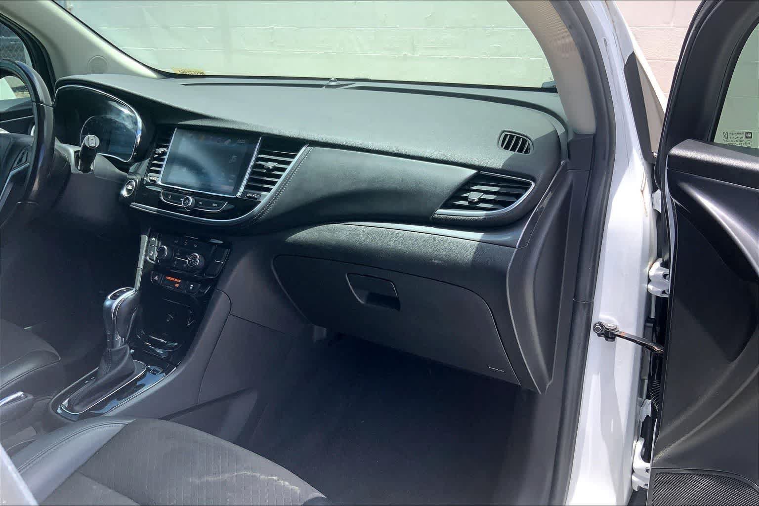 Used 2021 Buick Encore Preferred w/ Safety Package II FWD image 23