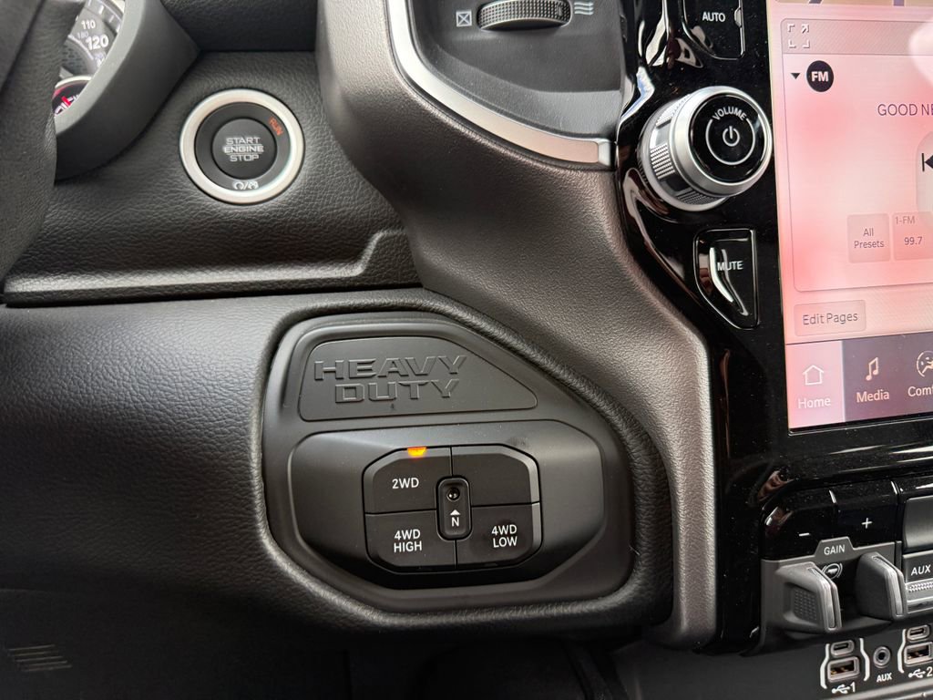 New 2026 RAM 2500 Big Horn AWD/4WD image 31