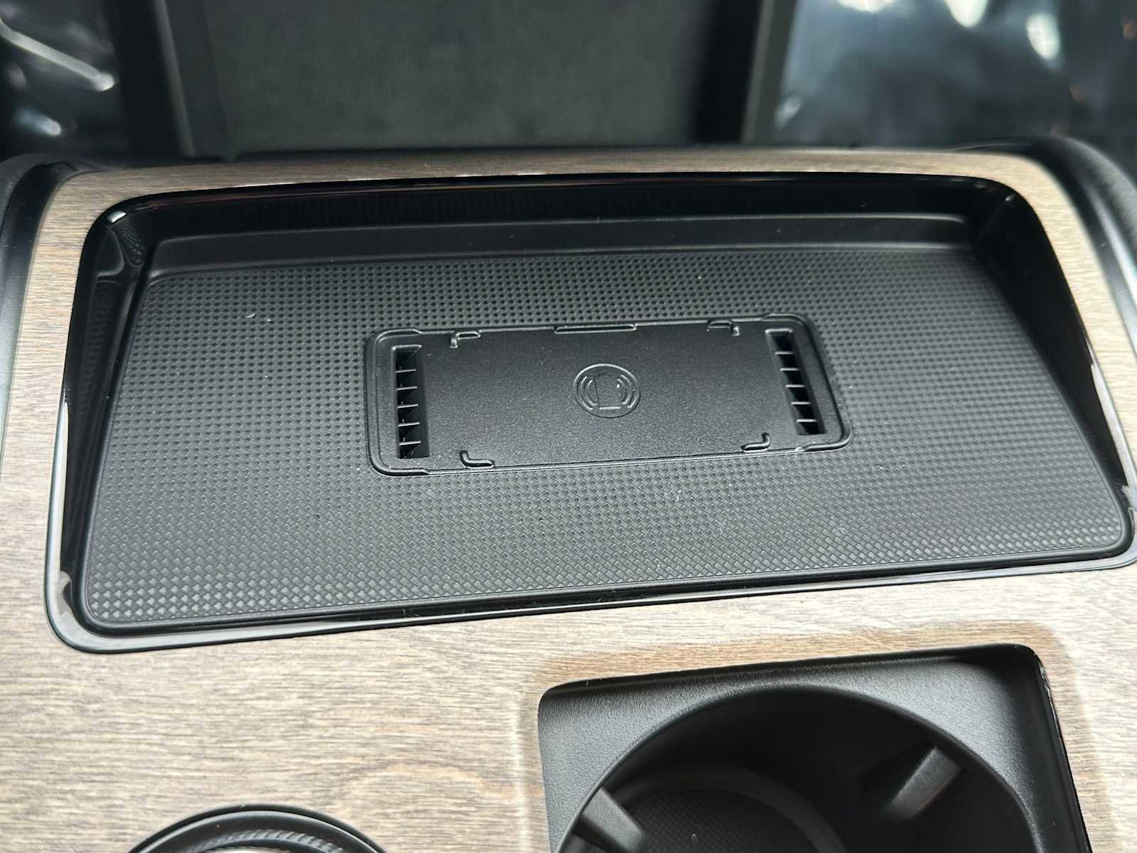 New 2025 Volvo EX90 Ultra w/ Protection Package Premier image 34