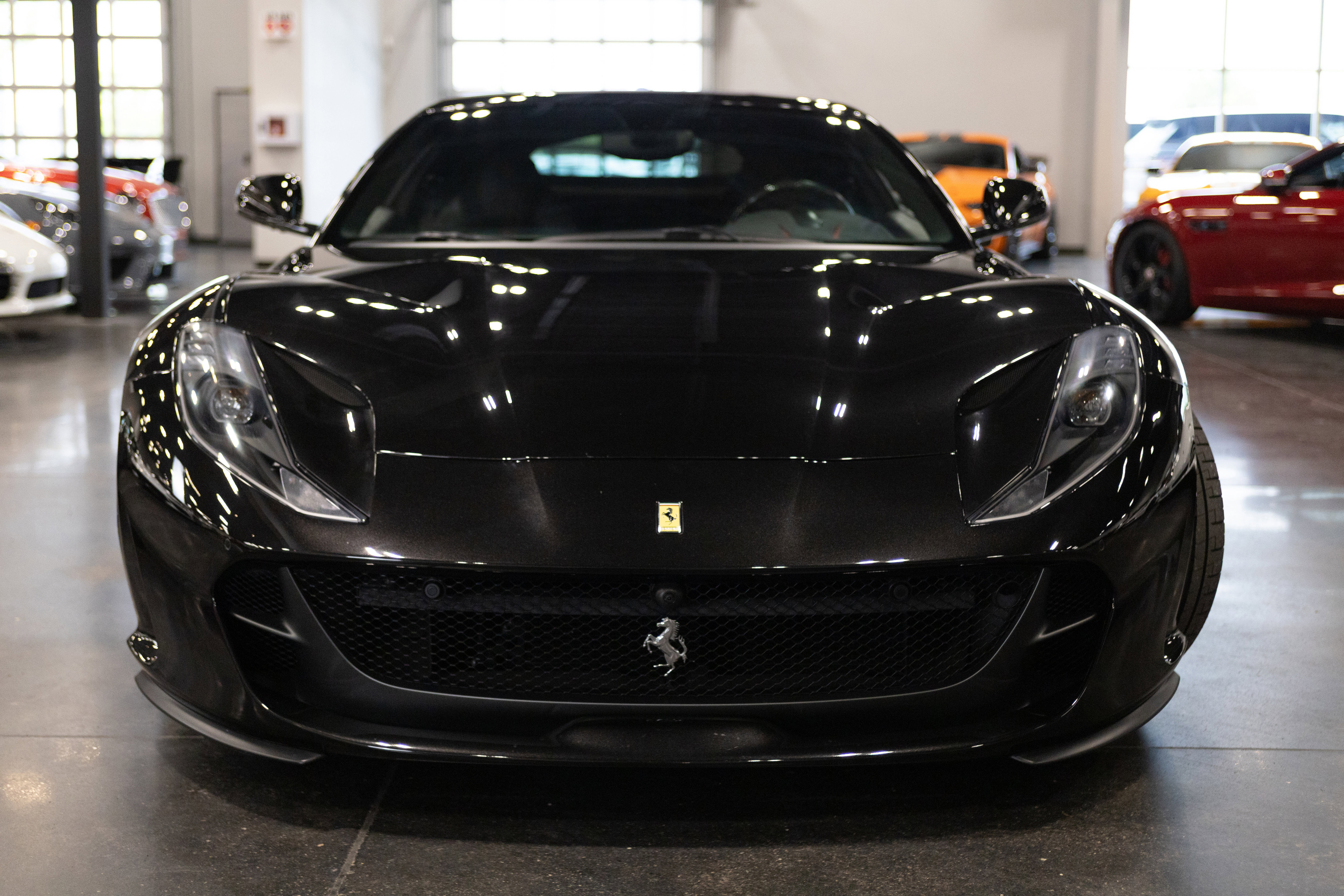 Used 2019 Ferrari 812 Superfast RWD image 2