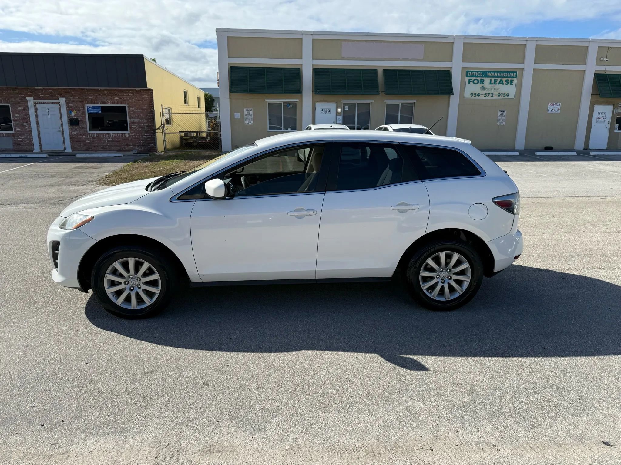 Used 2011 MAZDA CX-7 i SV image 4