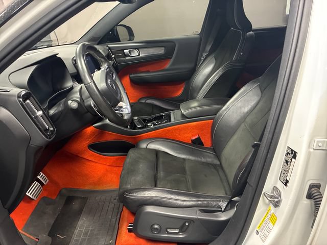 Used 2019 Volvo XC40 T5 R-Design AWD/4WD image 9