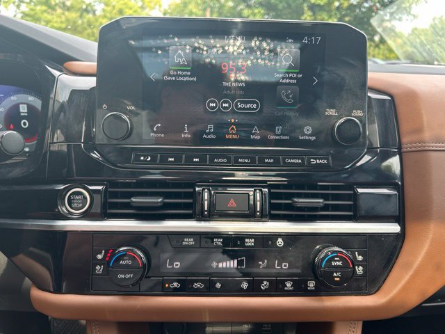 Used 2024 Nissan Pathfinder Platinum w/ Cargo Package AWD/4WD image 25