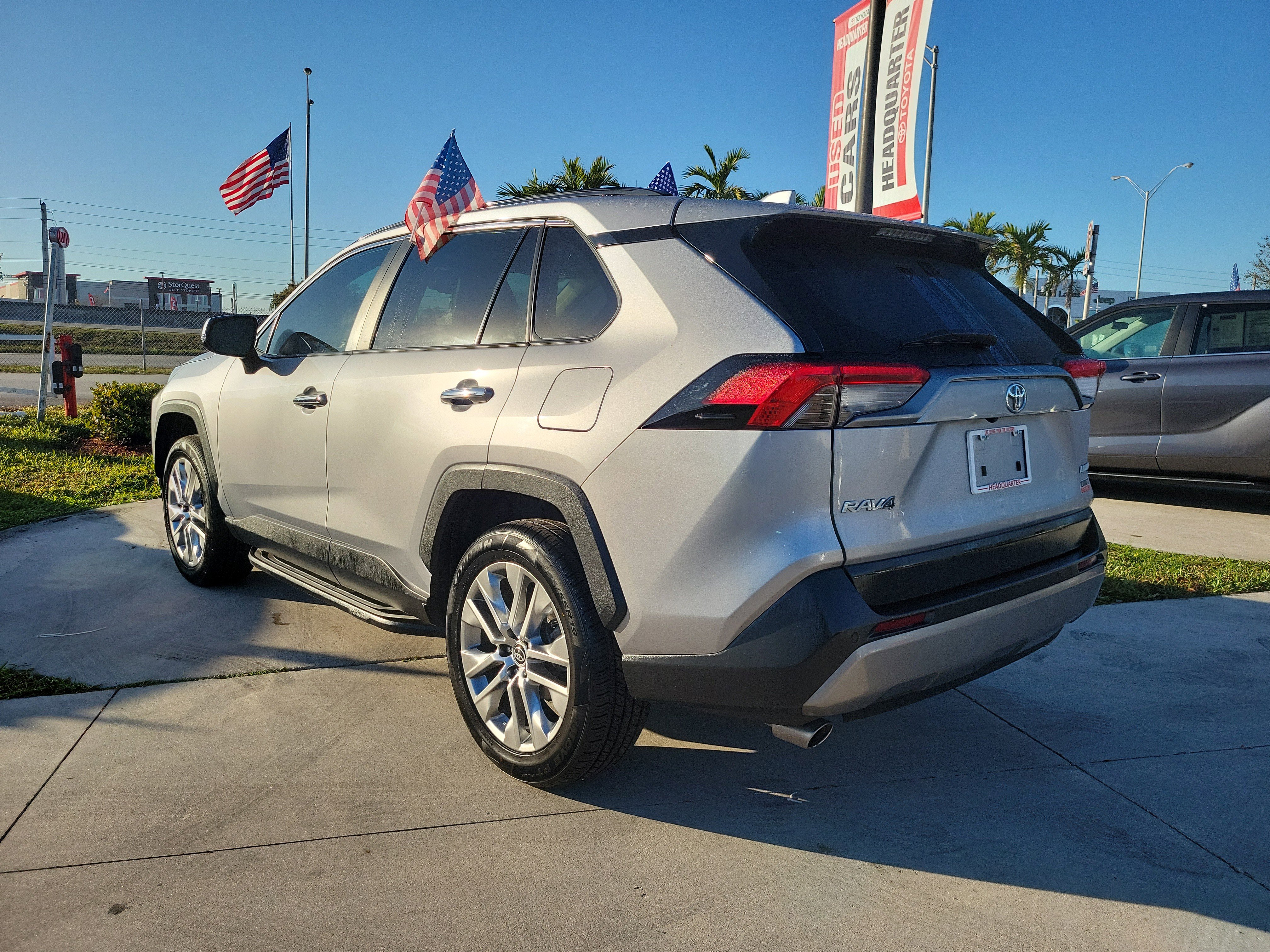 Used 2023 Toyota RAV4 Limited image 9