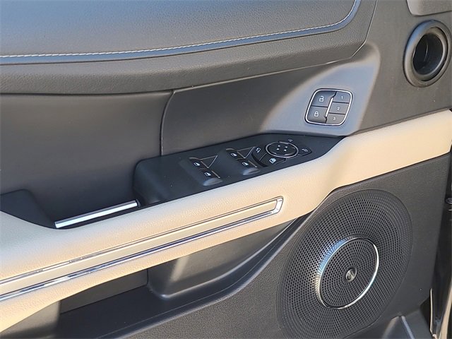 Used 2024 Ford Expedition Max Limited image 23