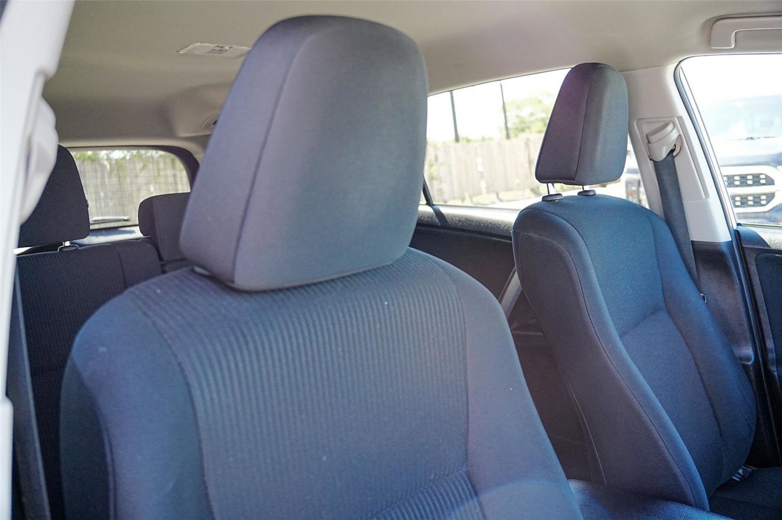 Used 2016 Toyota RAV4 LE image 27