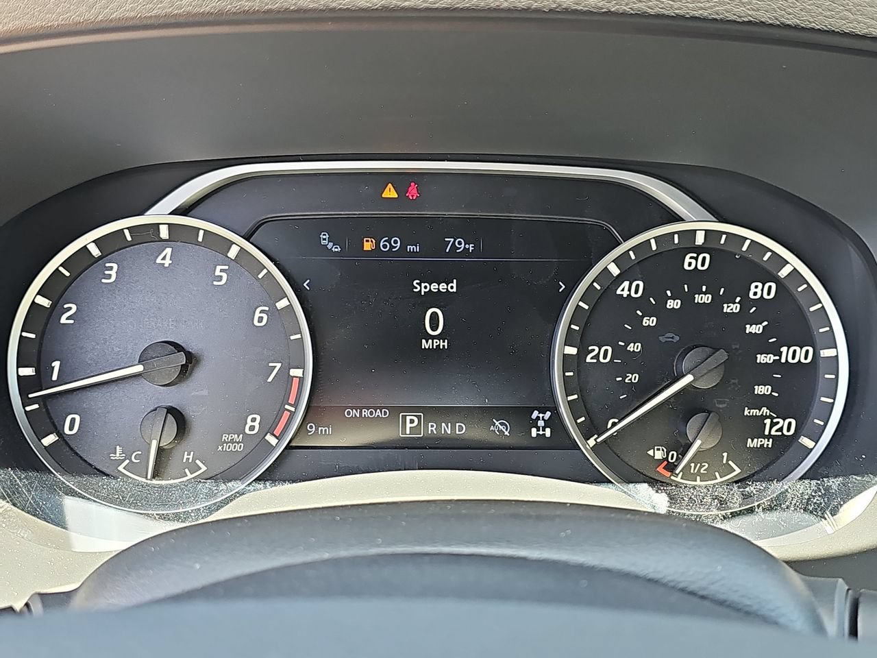 New 2026 Nissan Frontier SV w/ All-Weather Content Package AWD/4WD image 18