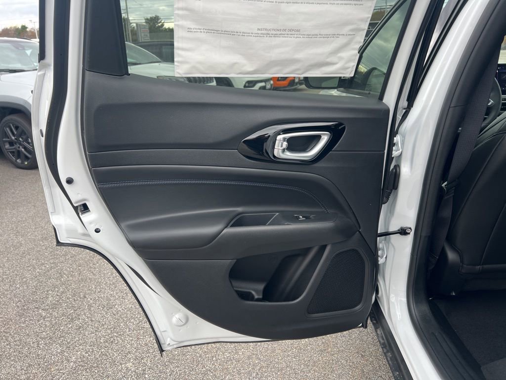 New 2026 Jeep Compass Limited image 15