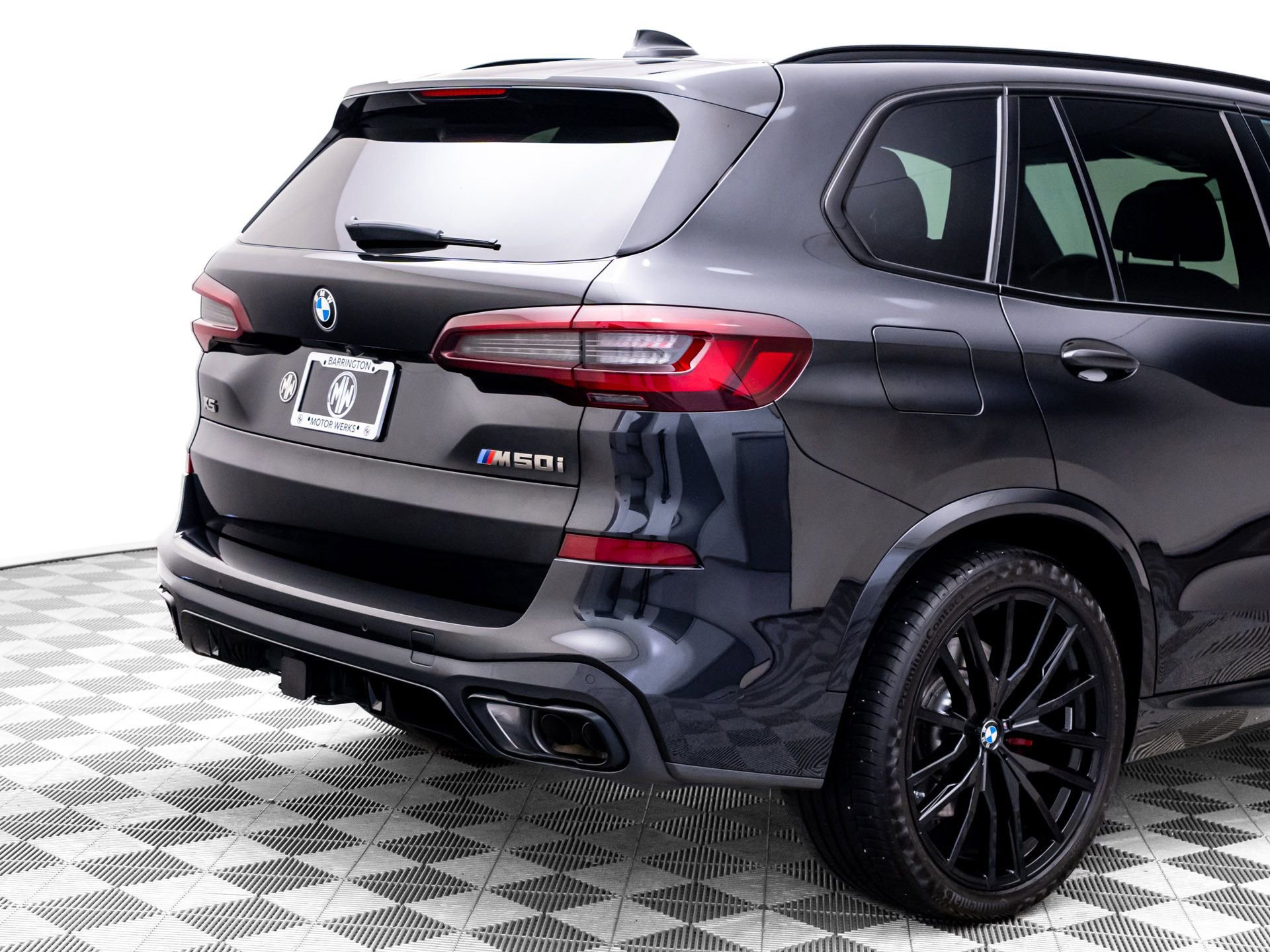 Certified 2023 BMW X5 M50i w/ Executive Package image 35