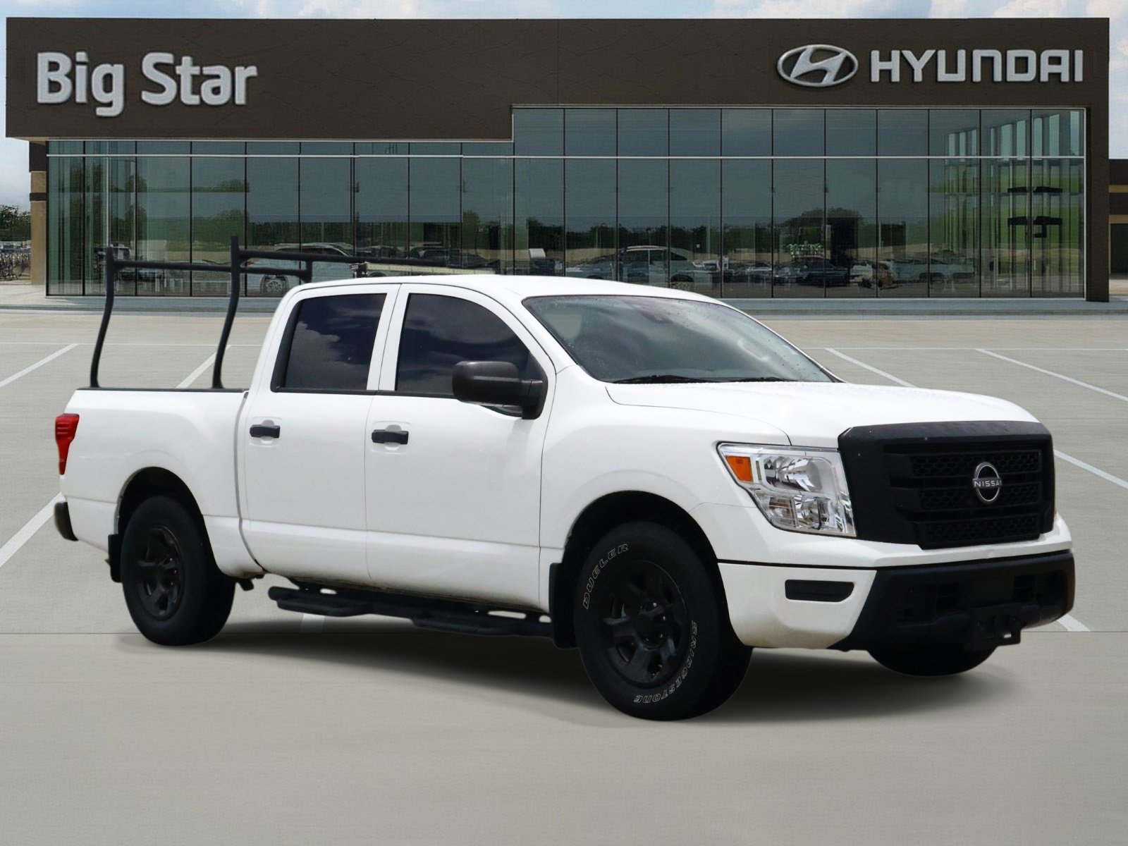 Used 2023 Nissan Titan S w/ S Utility Package RWD image 6