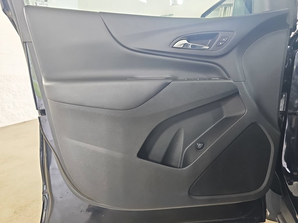 Certified 2023 Chevrolet Equinox LT AWD/4WD image 32
