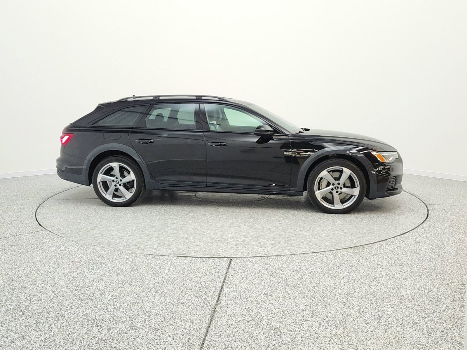 Used 2023 Audi A6 3.0T allroad Premium Plus w/ Executive Package image 4