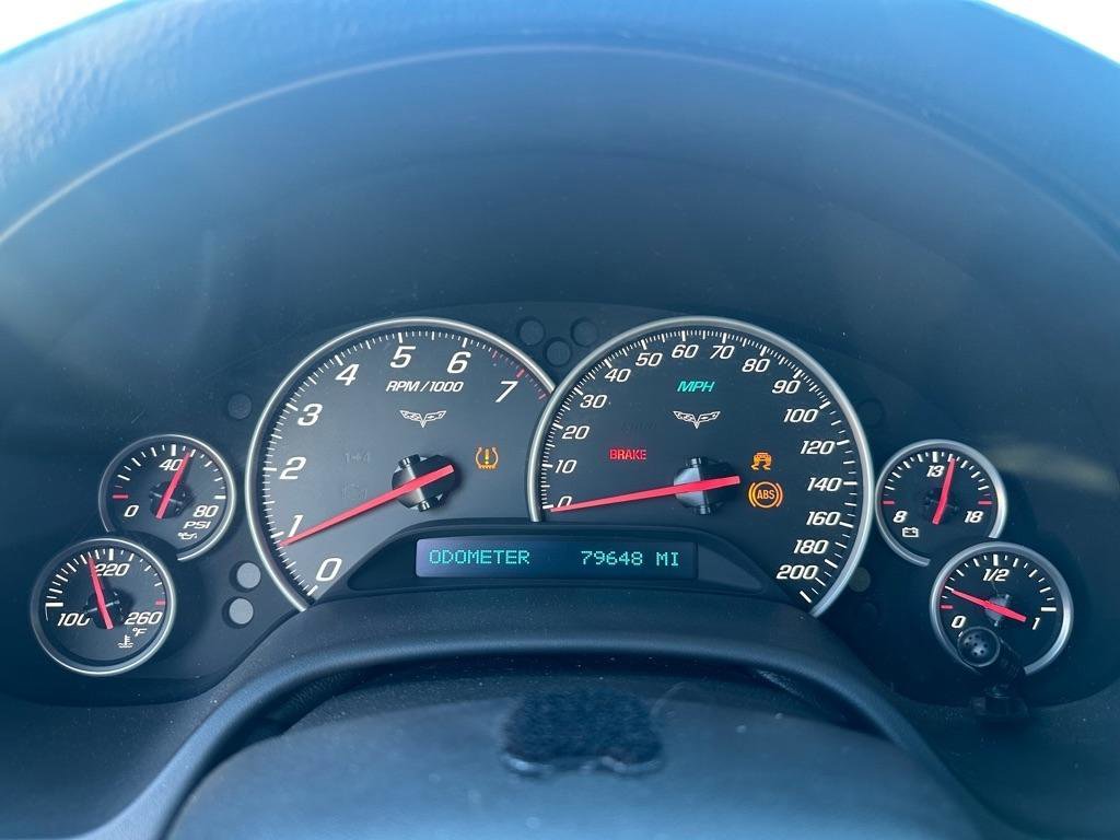 Used 2010 Chevrolet Corvette Coupe w/ 1LT image 13