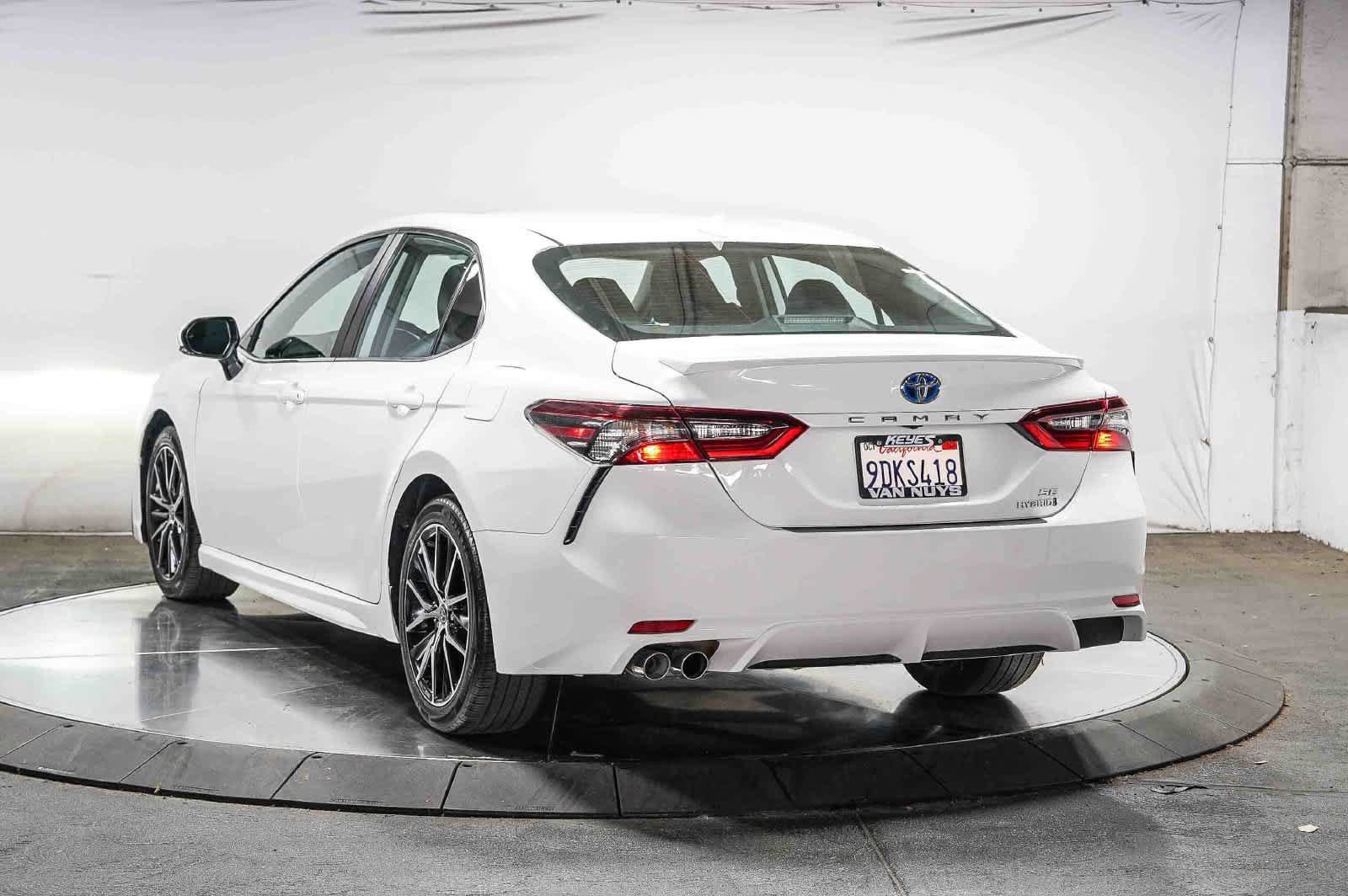 Certified 2023 Toyota Camry SE w/ Audio Upgrade Package FWD image 3