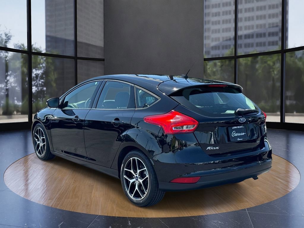 Used 2017 Ford Focus SEL image 4